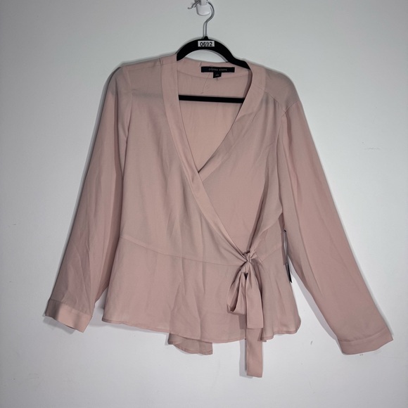 NWT Cynthia Steffe Blush Pink Faux Wrap Tie Blouse Size Large - Picture 1 of 5